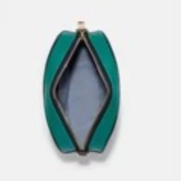 Coach Camera Bag i Colorblock wi Horse and Carriage C5777 $328 FREE shipping - Picture 4 of 5